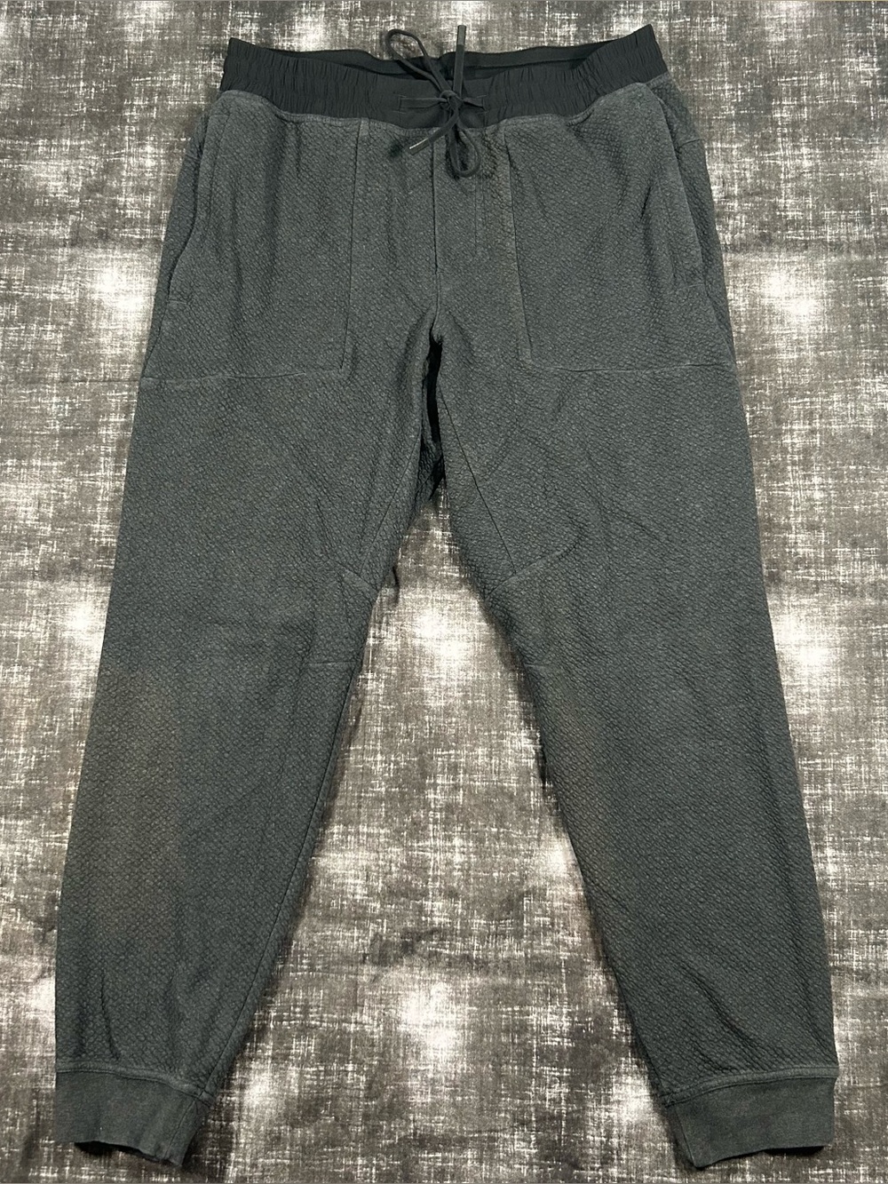 Lululemon At Ease Joggers Mens XL(32x29) Gray Textured Stretch Active Sweatpants